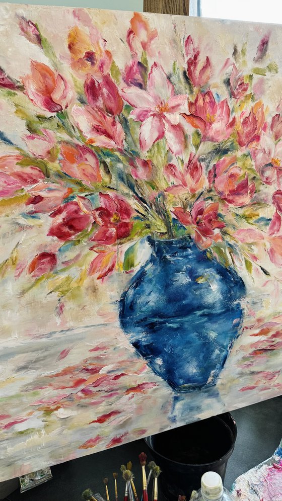 The blue vase