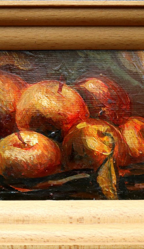 Apples by Rakhmet Redzhepov