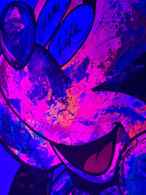 dream life ft. minnie mouse over white