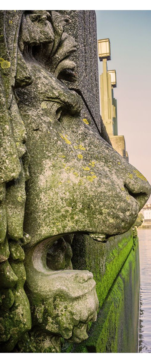 LONDON CLOSE-UP NO:8 (LION FACE VAUXHALL) Limited edition  1/50: 12"X18" by Laura Fitzpatrick