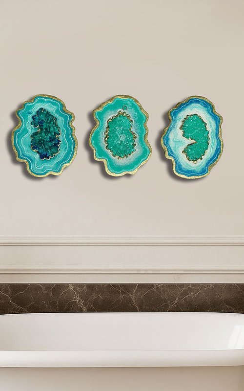 Little gems. Three geodes. Tiffany series. by Alexandra Dobreikin