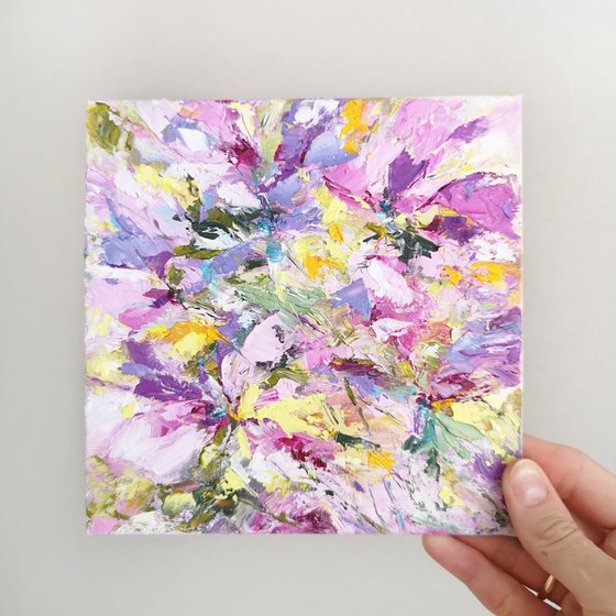 Set of 4 small floral paintings with abstract colorful flowers