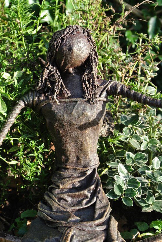 Danni sculpture fairy indoor/outdoor