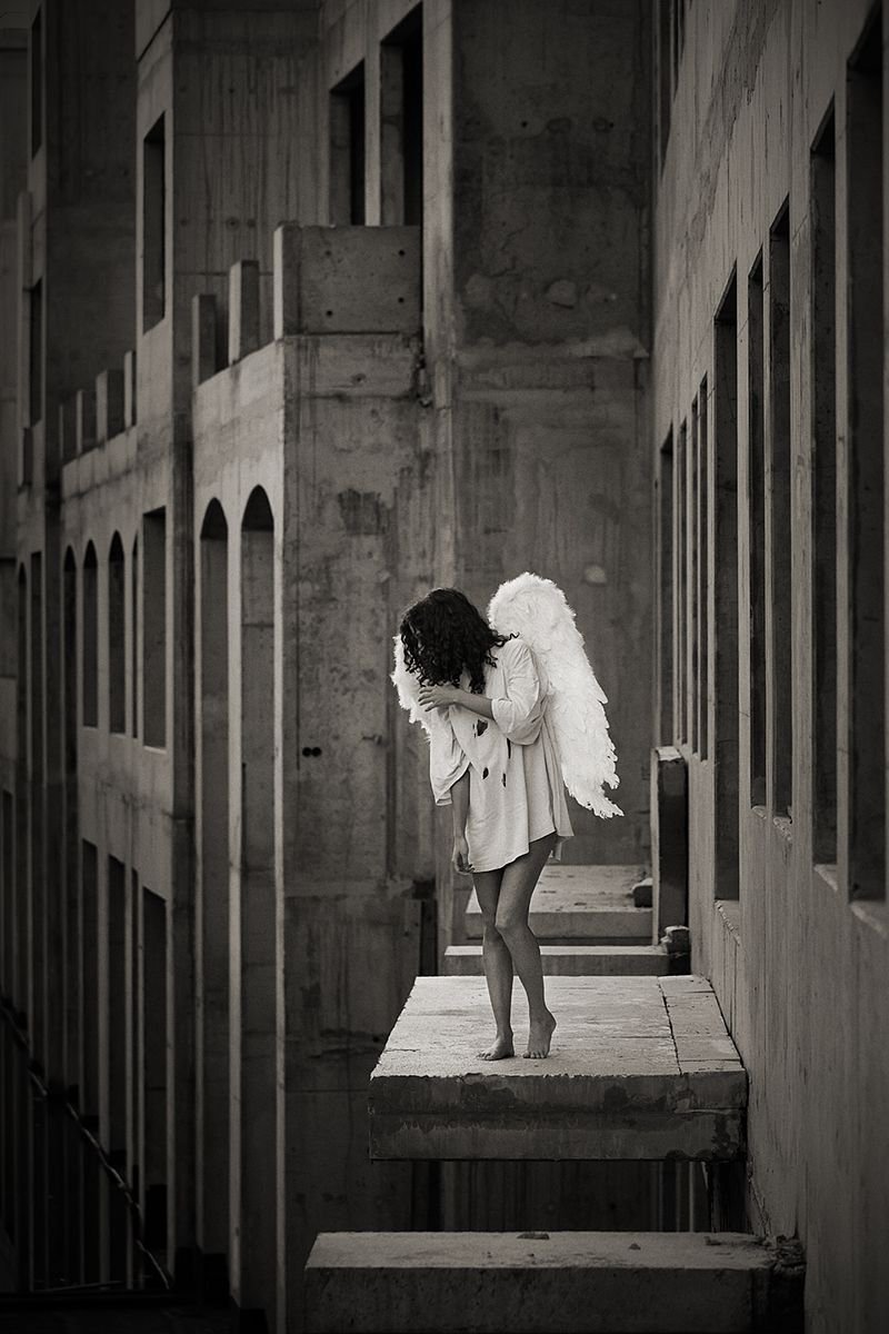 Photorealistic Cityscapes Photograph By Peter Zelei, 31 X 45", Civitate Angelorum Ii., Original Artwork