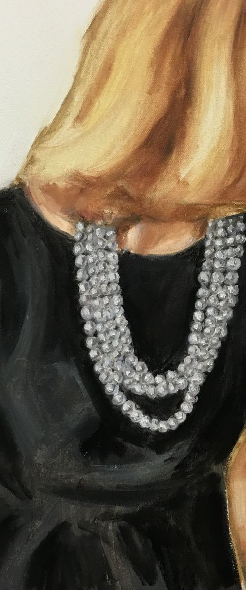 Gray Pearls by Leslie Singer