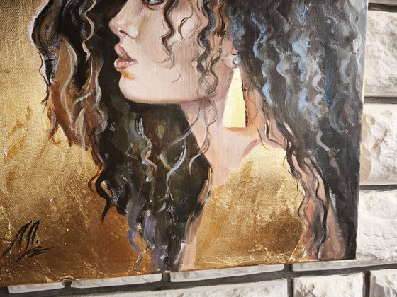 Golden Muse