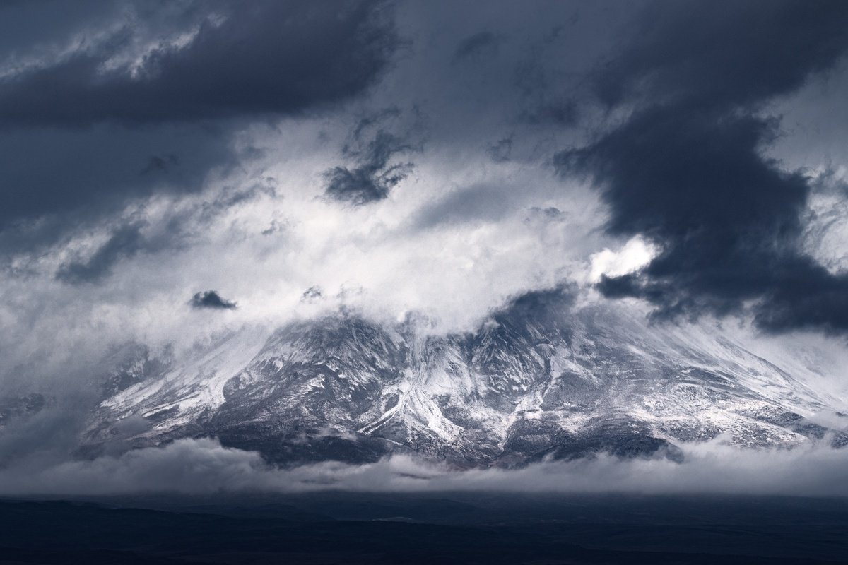 Licancabur, pendant l’orage by Remi Carbonaro