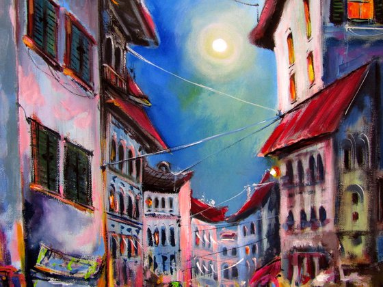 Full moon in the city