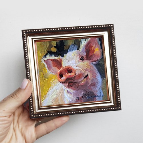 Pig portrait by Nataly Derevyanko