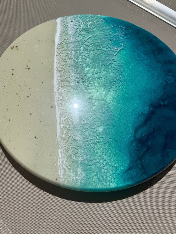 Round ocean #109