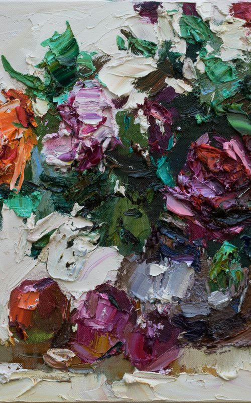 Roses in a vase  Still life painting- Original impasto oil painting by Anastasiia Valiulina
