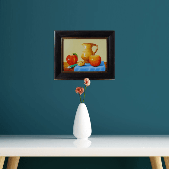 Two apples on the table