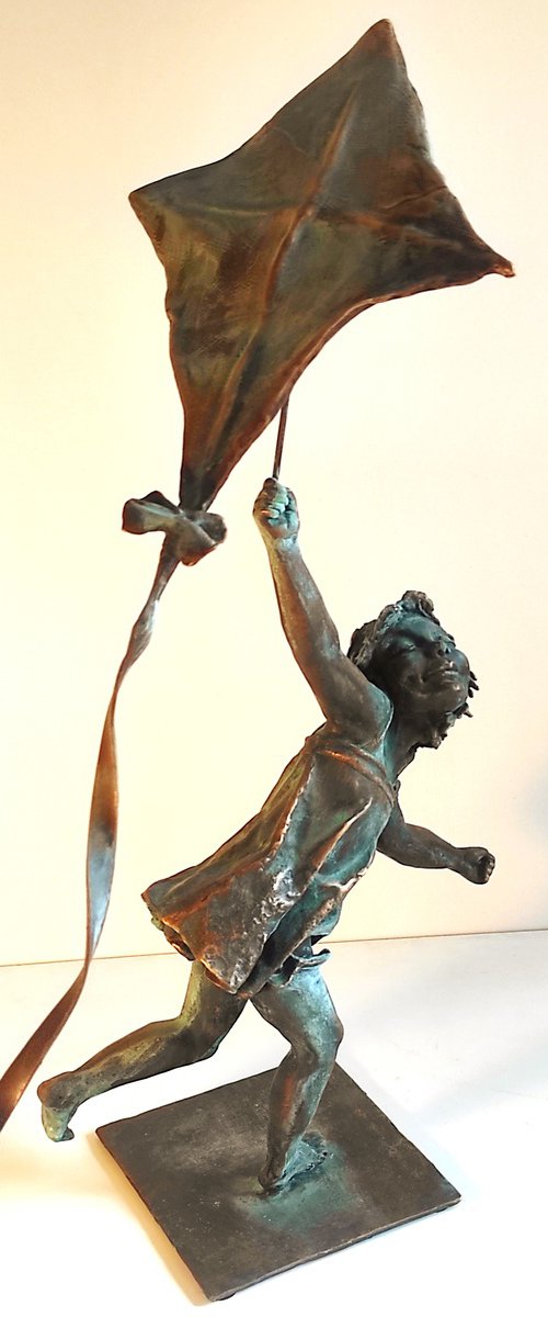 "Kite Runner" Bronze sculpture by Elena Kraft