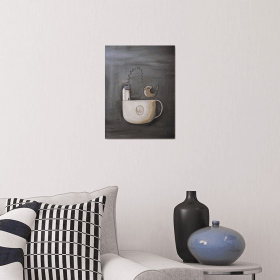 A special cup with a bird