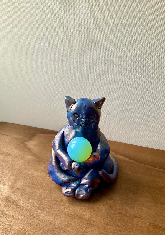 CLAIRVOYANT CAT