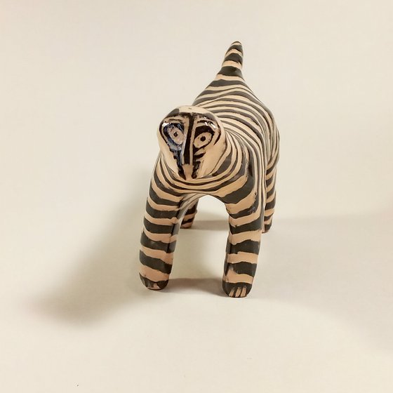 Ceramic sculpture Tiger 14х8х4 cm