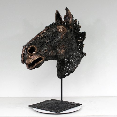 Horse Rabastas - Head horse sculpture in metal lace steel and bronze by Philippe Buil