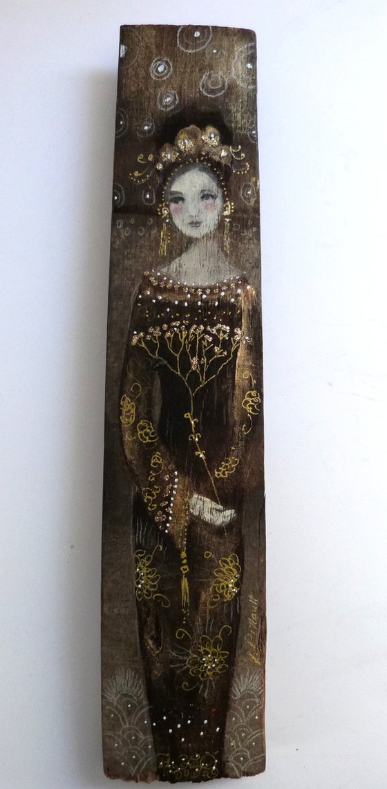 Painting on wooden stave, woman in gold and brown, Gold Umbel.