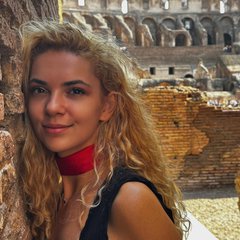 Visit Alessia Mogos shop