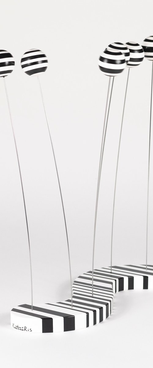 Oscillable #15 by George Koutsouris