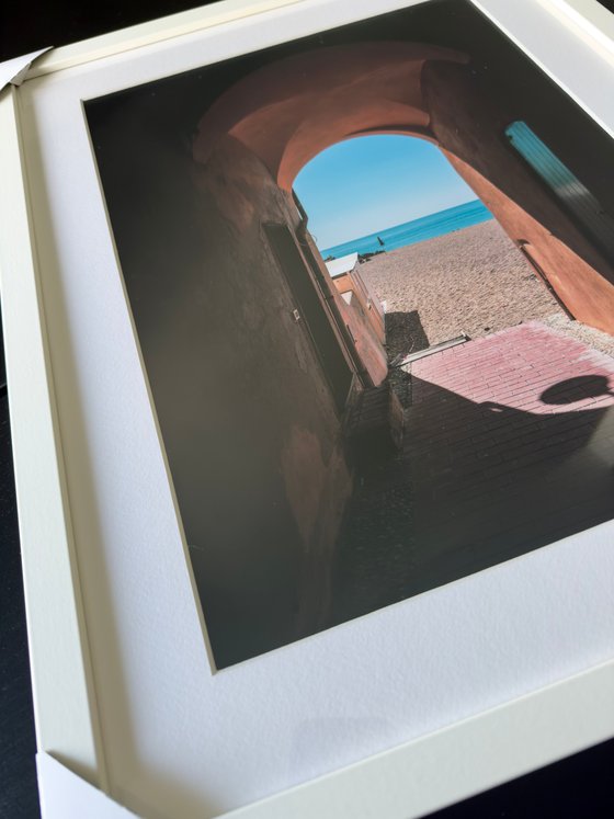A GLIMPSE OF SEA II