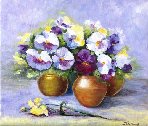 Pansy flowers by Liubov Samoilova