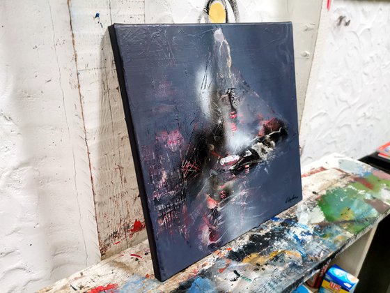 Small painting offer the beauty of light dark and grey O KLOSKA