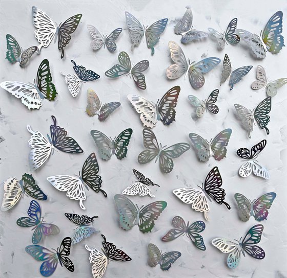 Holographic Butterflies