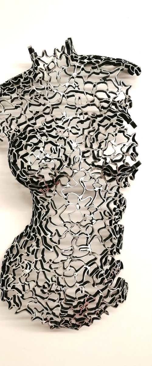 Argentu, auluminium abstract sculpture by Anthony Jeffries