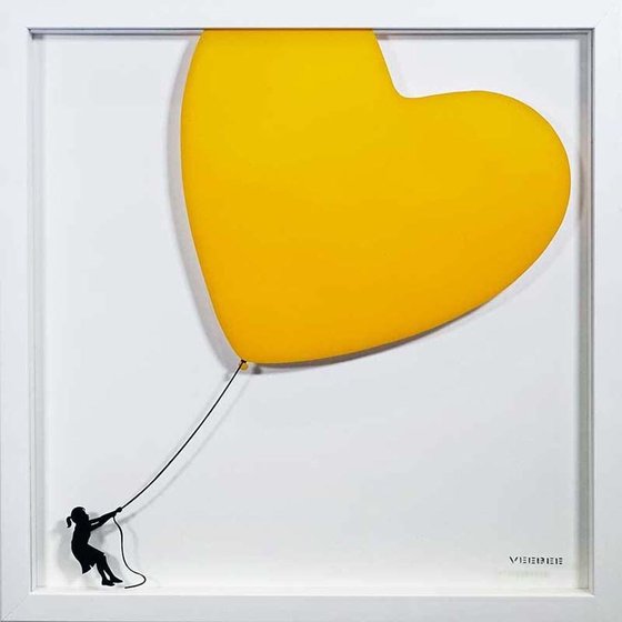Balloon Heart on Glass - Shock Yellow