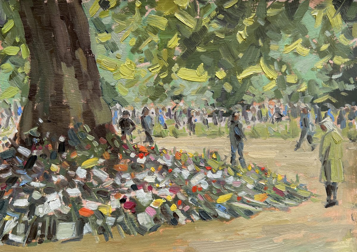Floral tributes for the Queen in Green Park by Louise Gillard