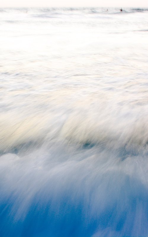 The Uniqueness of Waves XLIV by Tal Paz-Fridman