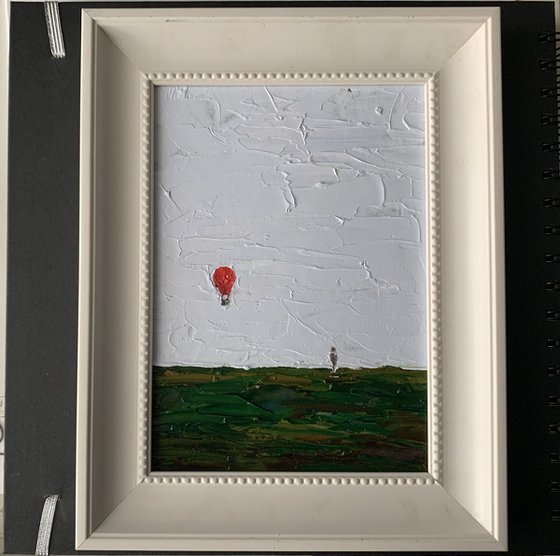 Red air balloon.