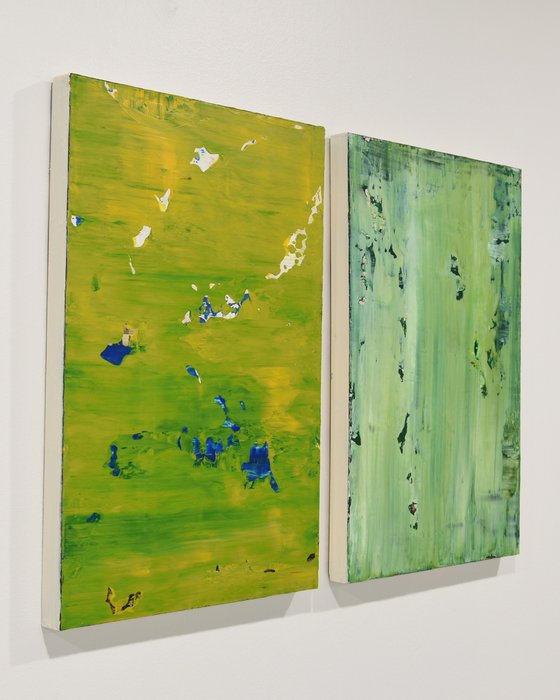 Yellow Leaning Green