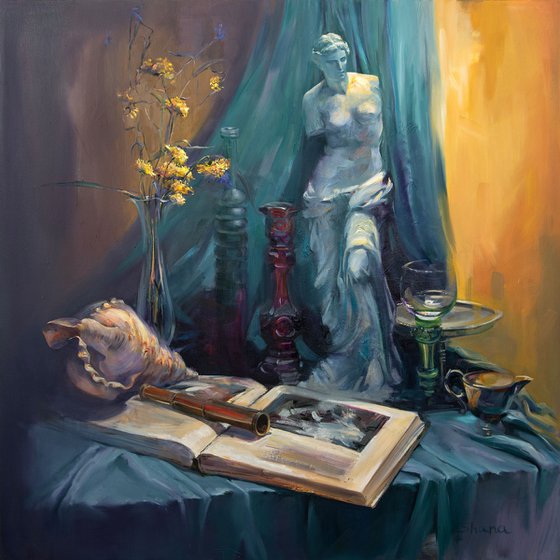 The Composition with a Venus Statue