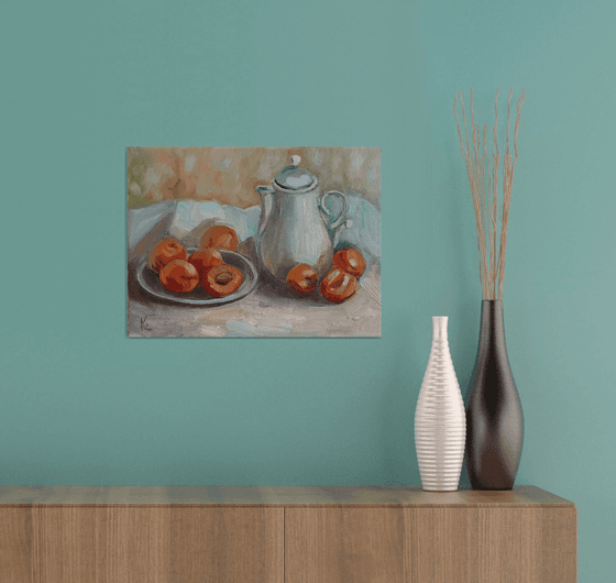 "Teapot with apricots"