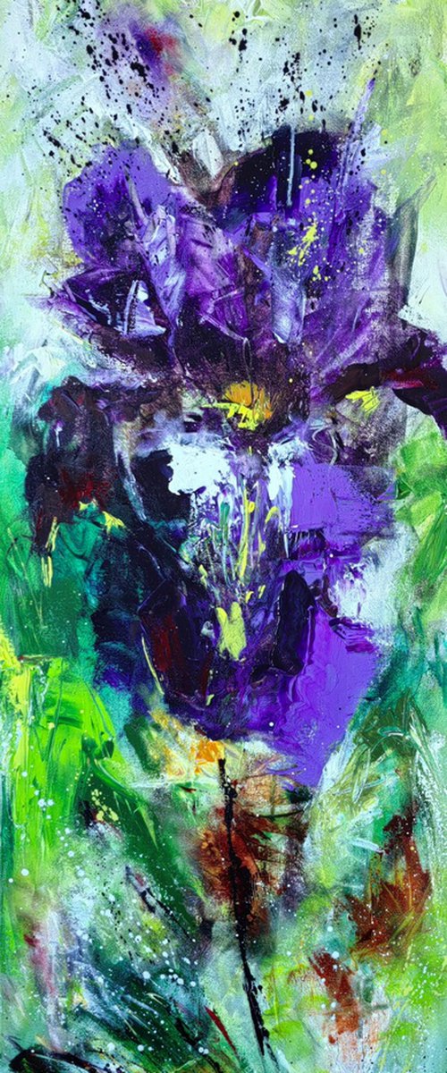 "Iris" from the "Colours of Summer" collection by Vera Hoi