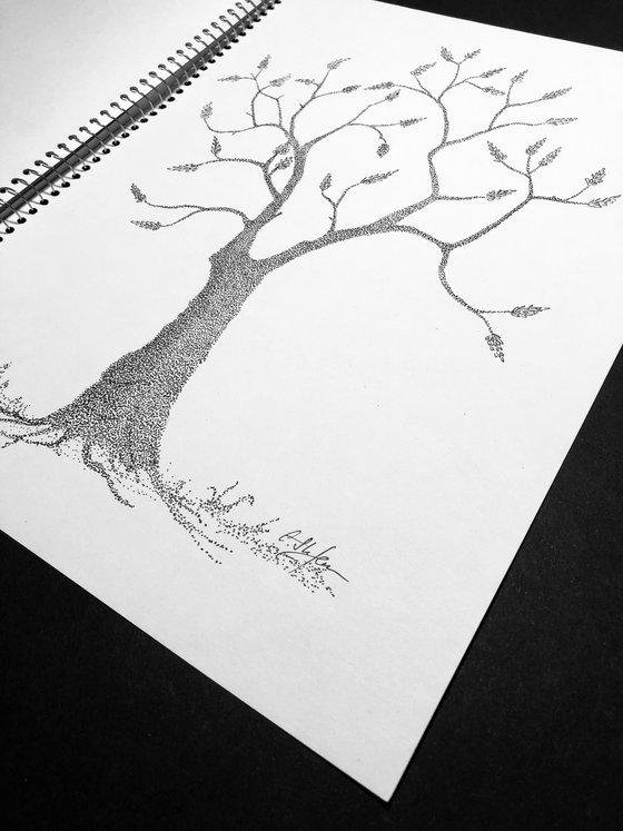 Solitary tree - ink on paper - dots