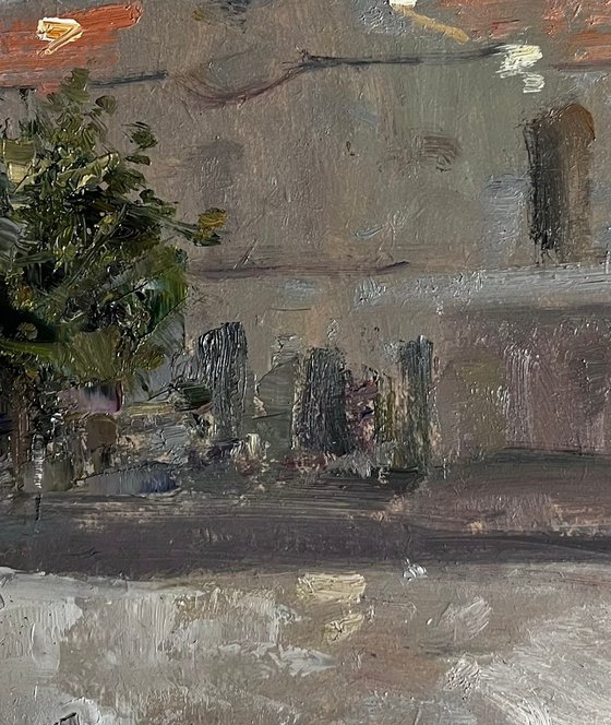 Noon at the Gallery