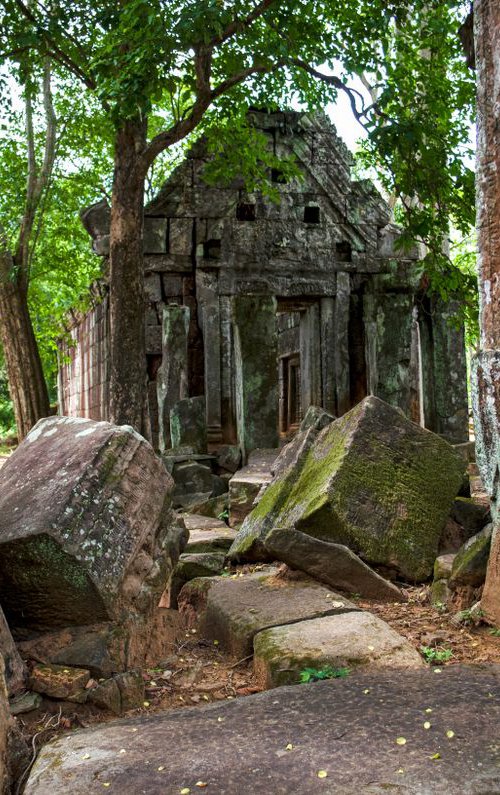 Angkor No.2 - Signed Limited Edition by Serge Horta