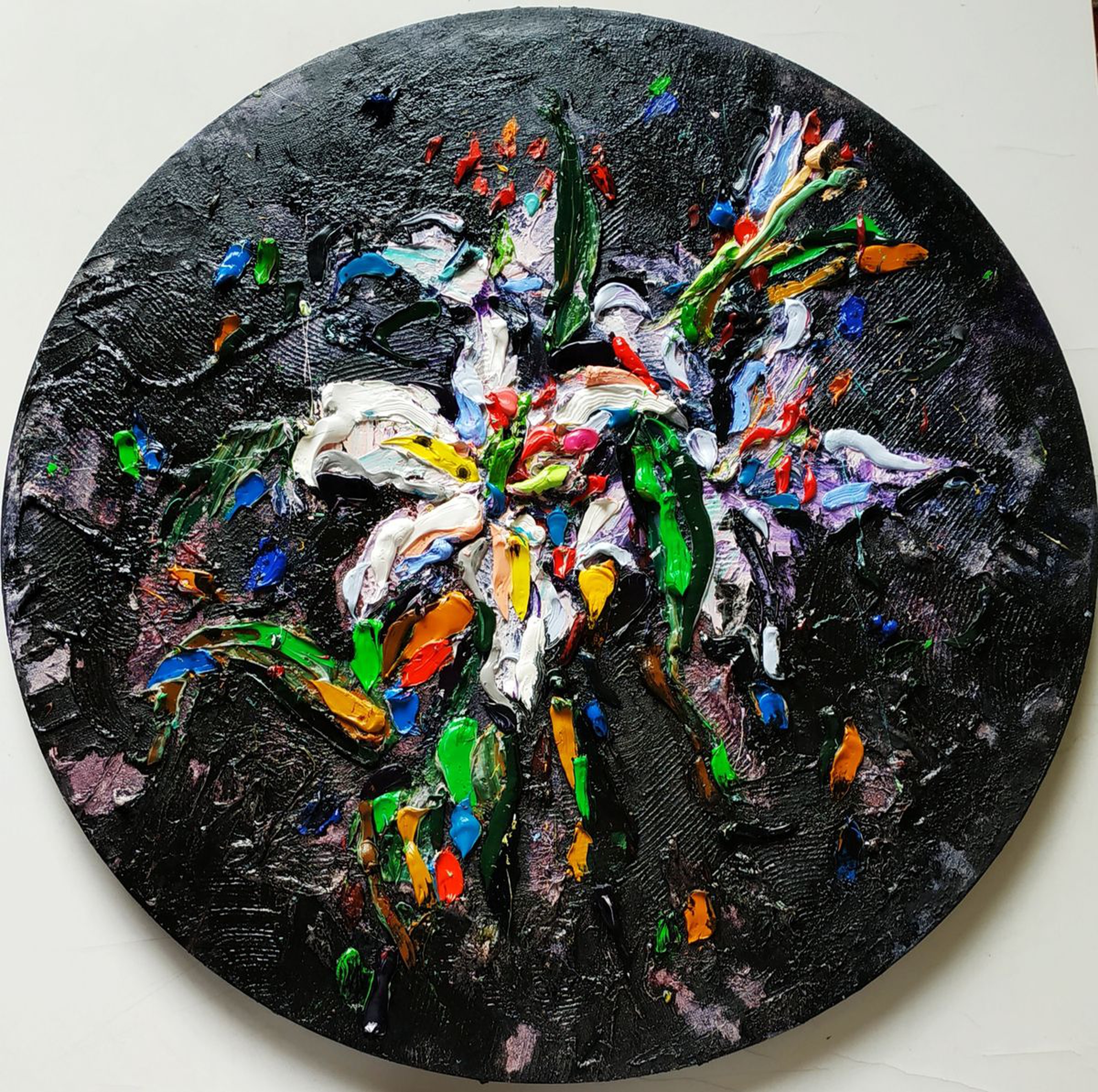 White Lily Round Canvas 60x60cm Ready To Hang Artfinder