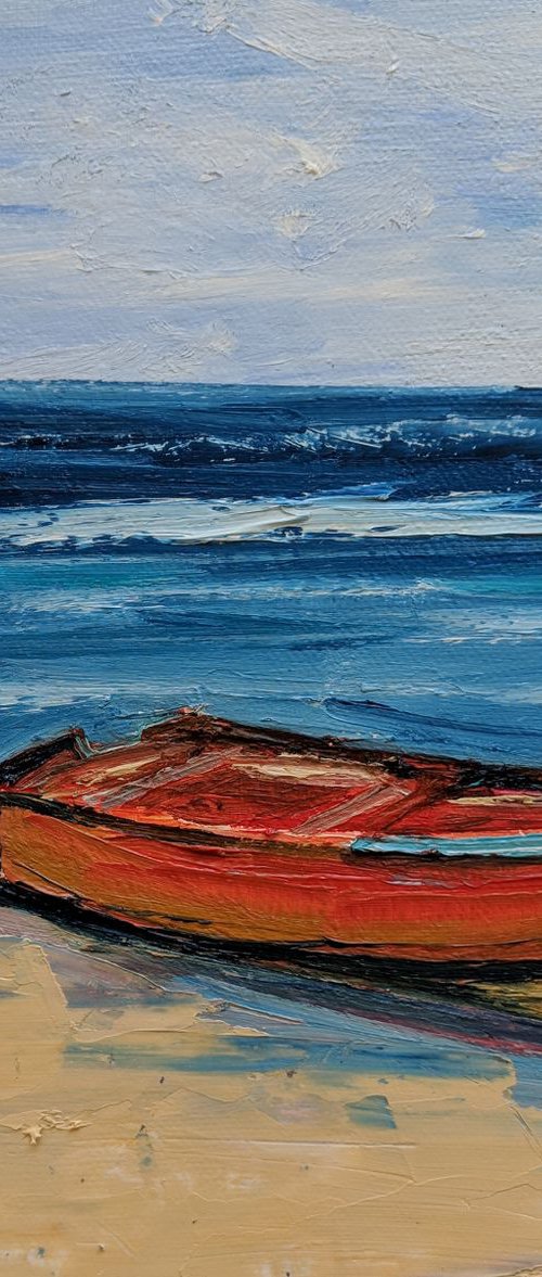 Boat ashore by Jo Earl
