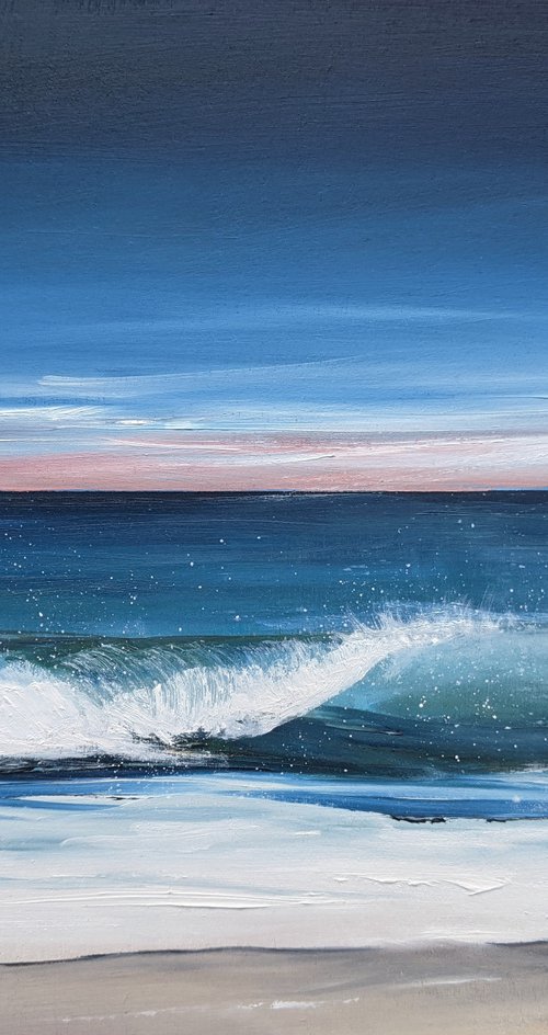 Crashing waves #2 by Jo Earl