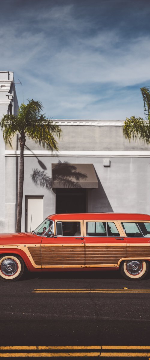 Downtown Station Wagon by Jens Ochlich