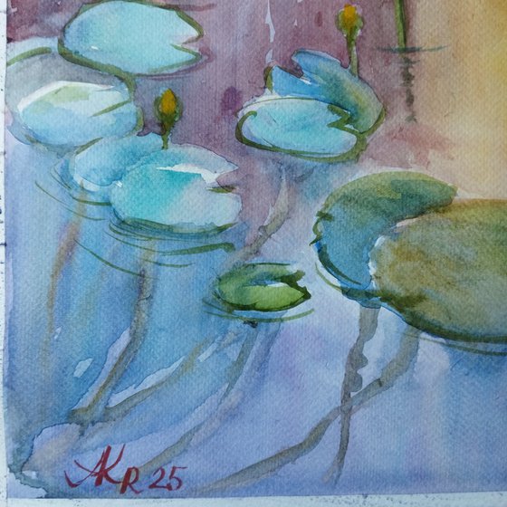 Pind with water lily