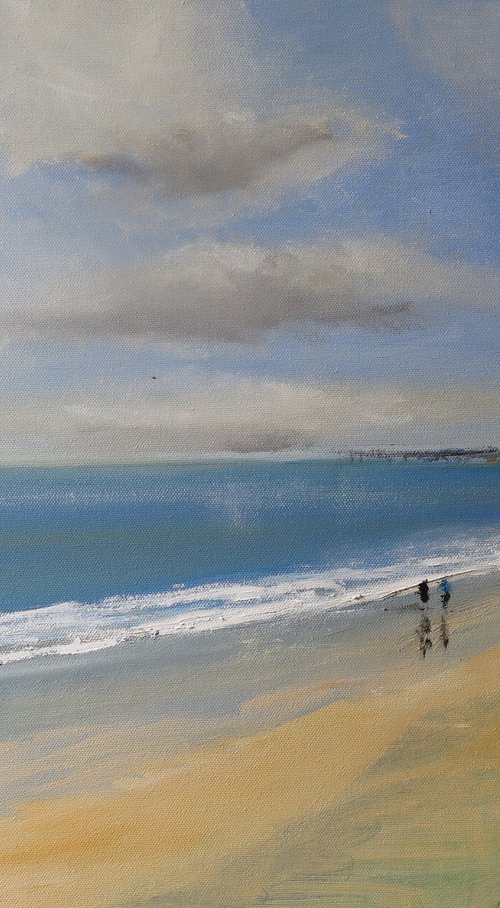 Whitby from Sandsend by Malcolm Ludvigsen