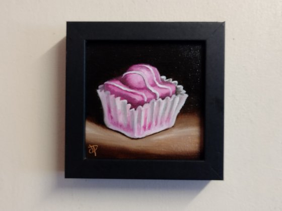 Little pink fancie cake still life