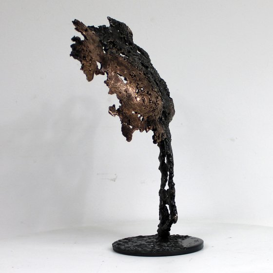 Pavarti Shadow and Light - male torso lace metal steel and bronze