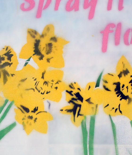 SPRAY IT WITH FLOWERS (U).