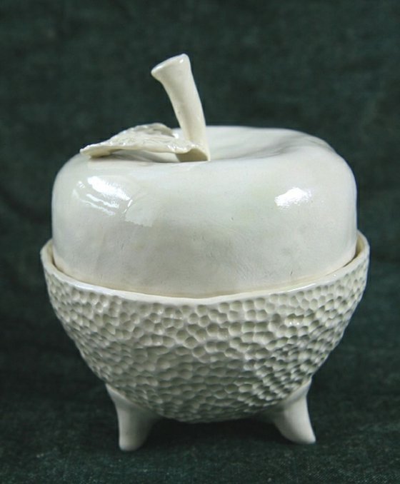 Ceramic | White apple | Box